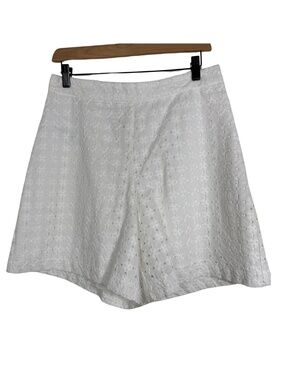 Caractère White Embroidered Eyelet High Rise Shorts Size 8 Italian Designer